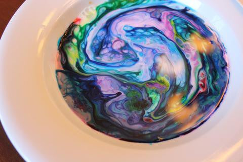 Expérience scientifique pour fête d'enfant