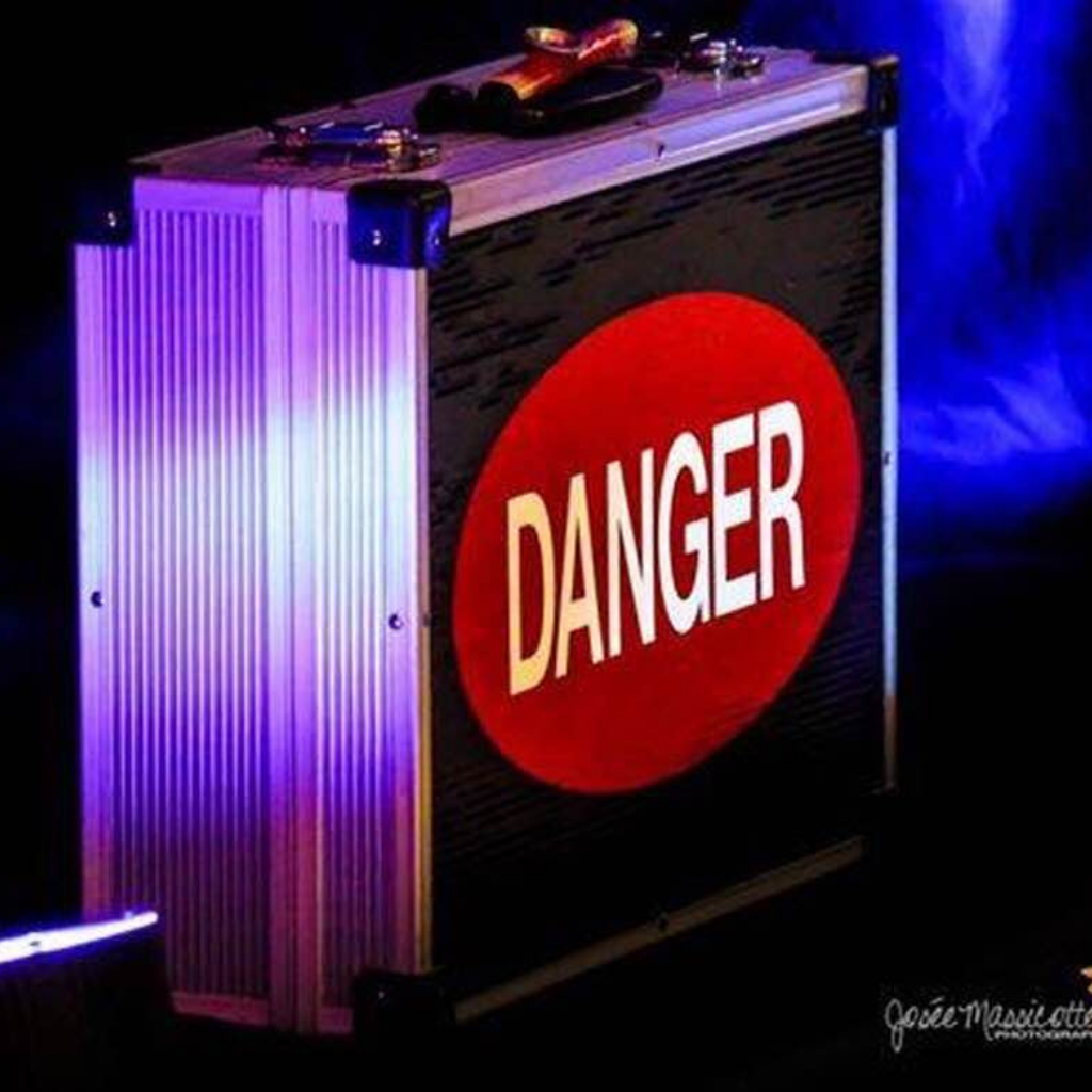 Animation fête domicile Magie Magicien Agent Secret