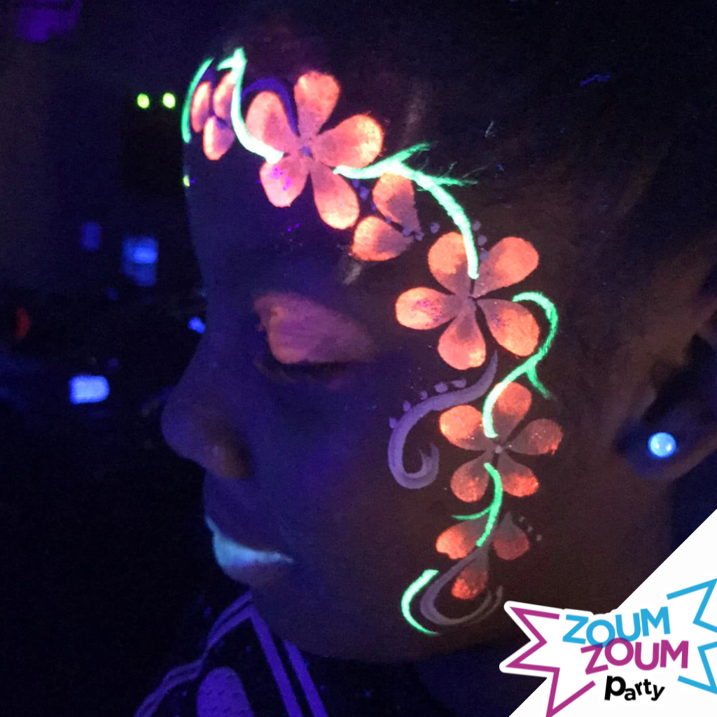 fête maquillage UV pour enfants